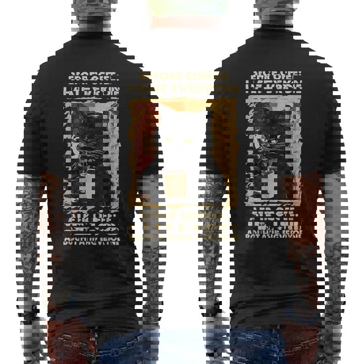 コーヒーの前にみんな嫌いな黒猫がコーヒーを飲む メンズTシャツ バックプリント