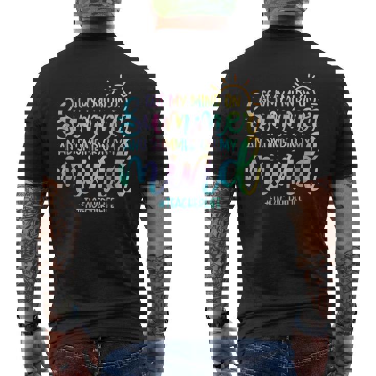 サマー・ティーチャー・ライフ・ファニー・サマー・ティーチャーに夢中 メンズTシャツ バックプリント