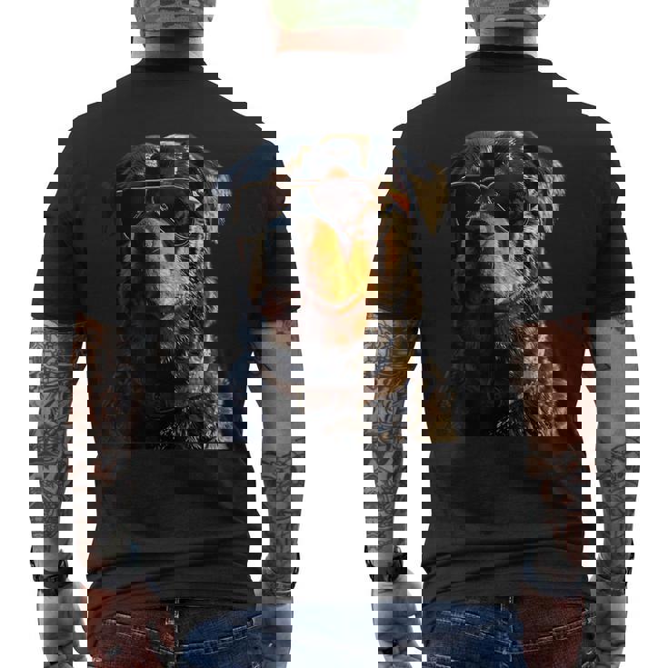 サングラスをかけたロットワイラー 愛犬自慢のロットワイラー メンズTシャツ バックプリント