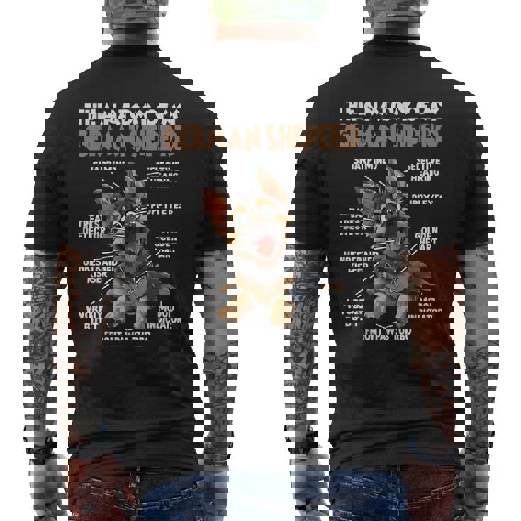 ジャーマン シェパードの犬の散歩 T 犬愛好家のジャーマン シェパード メンズTシャツ バックプリント