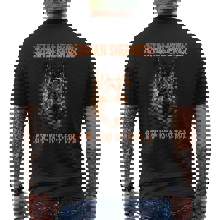 ジャーマンシェパードは私の好みのタイプ オーナー ジャーマンシェパード メンズTシャツ バックプリント