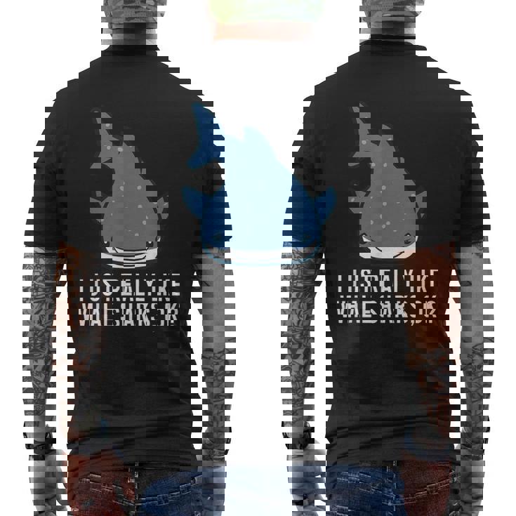 ジンベエザメが本当に好きだよ？かわいいジンベイザメ メンズTシャツ バックプリント