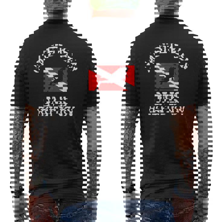 スキューバダイビング ダイバー ダウン ダイブ フラッグ ダイブ メンズTシャツ バックプリント