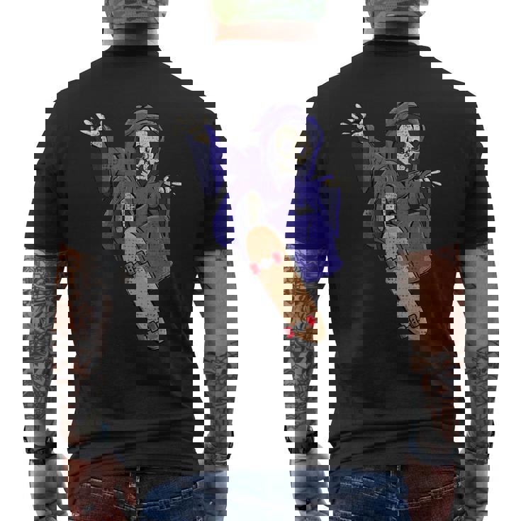 スケボーに乗る骸骨 スケーター ハロウィン メンズTシャツ バックプリント