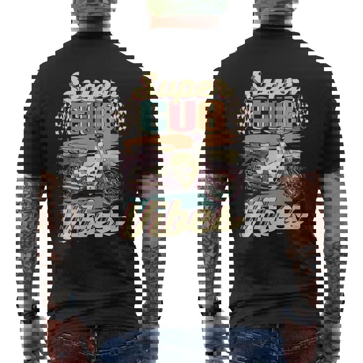 スーパーカブ C100 原付バイク ヴィンテージ バイブ レトロジャパン メンズTシャツ バックプリント