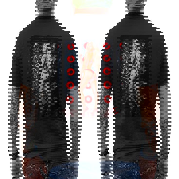 セクシーガールグラフィックtシャツ 赤いビキニを着たブロンドゴーゴーダンサー メンズTシャツ バックプリント