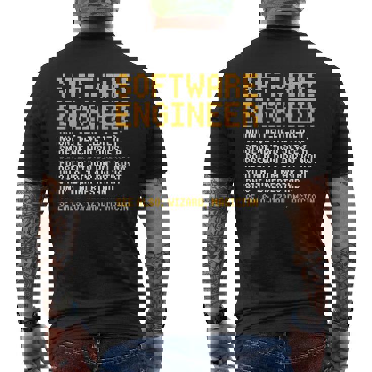 ソフトウェアエンジニア定義面白いコンピュータサイエンスジョーク メンズTシャツ バックプリント