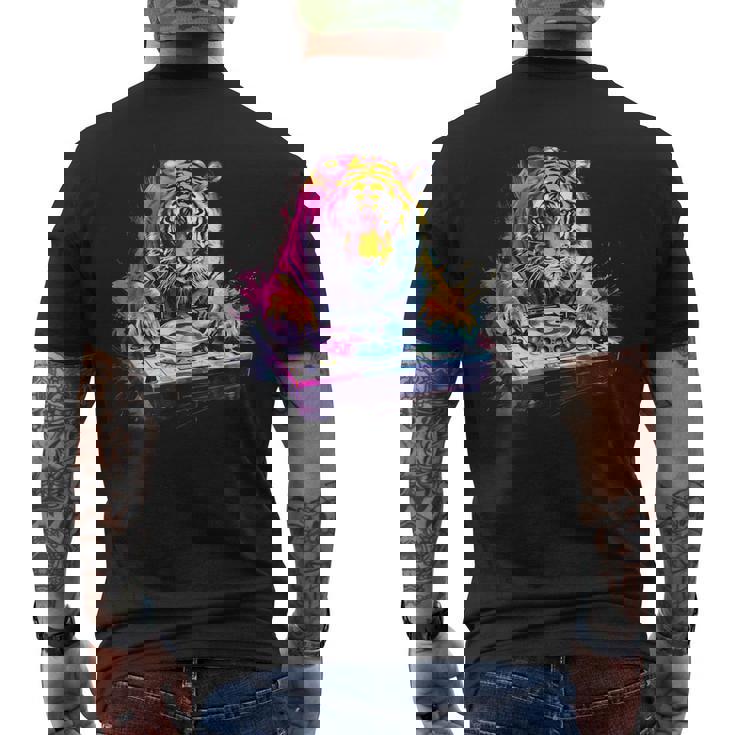 タイガーミュージック Dj ターンテーブル Dj タイガーテクノ ダンスクラブ ハウス メンズTシャツ バックプリント