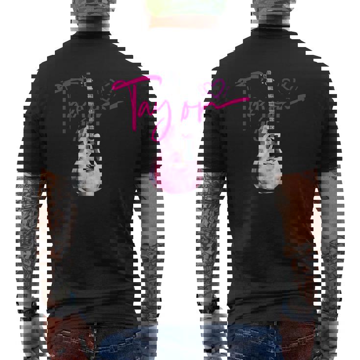 テイラーのファーストネーム 私はテイラーガールが大好きです かわいいギター メンズTシャツ バックプリント