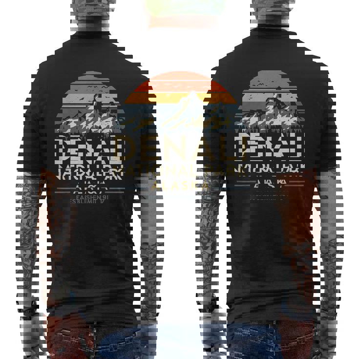 デナリ国立公園 アラスカ ハイキング キャンプ 山 お土産 メンズTシャツ バックプリント