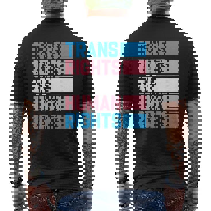 トランスライツは人権トランスジェンダープライドフラッグ メンズTシャツ バックプリント