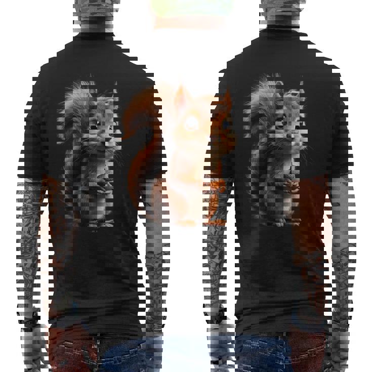 ドングリを持ったかわいいリスのデザイン メンズTシャツ バックプリント