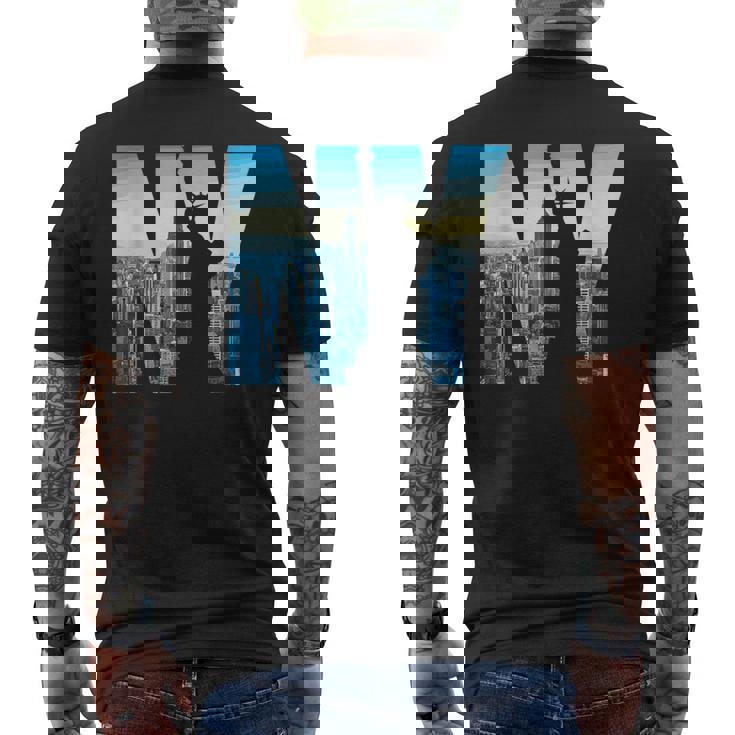 ニューヨーク市のデザインnyc自由の女神アーバン メンズTシャツ バックプリント