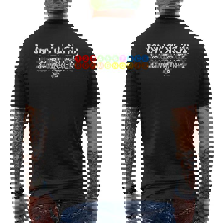 ニューヨーク市地下鉄の駅標識、ニューヨークの列車標識nyc。 メンズTシャツ バックプリント