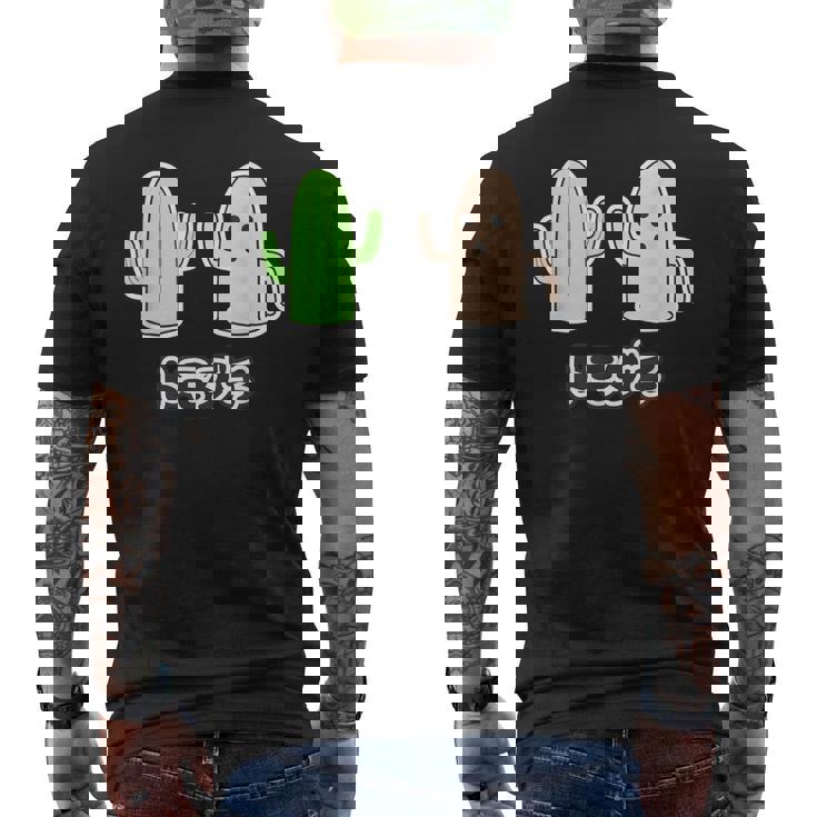 ハニワ くん & サボテン『トモダチ』 埴輪【ゆるフレンズ】歴史土器 キャラクター かわいい イラスト メンズTシャツ バックプリント