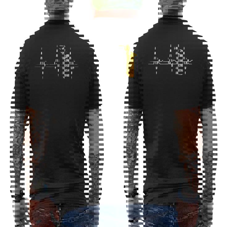 バリトンサックスハートビートekgパルスサックスサックス奏者 メンズTシャツ バックプリント