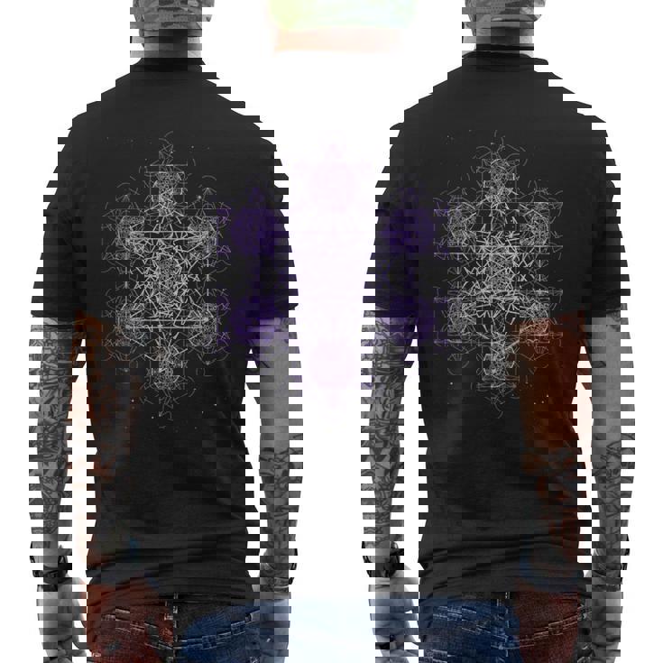 パープル フラクタル メタトロンキューブ 神聖な幾何学 スピリチュアル メンズTシャツ バックプリント