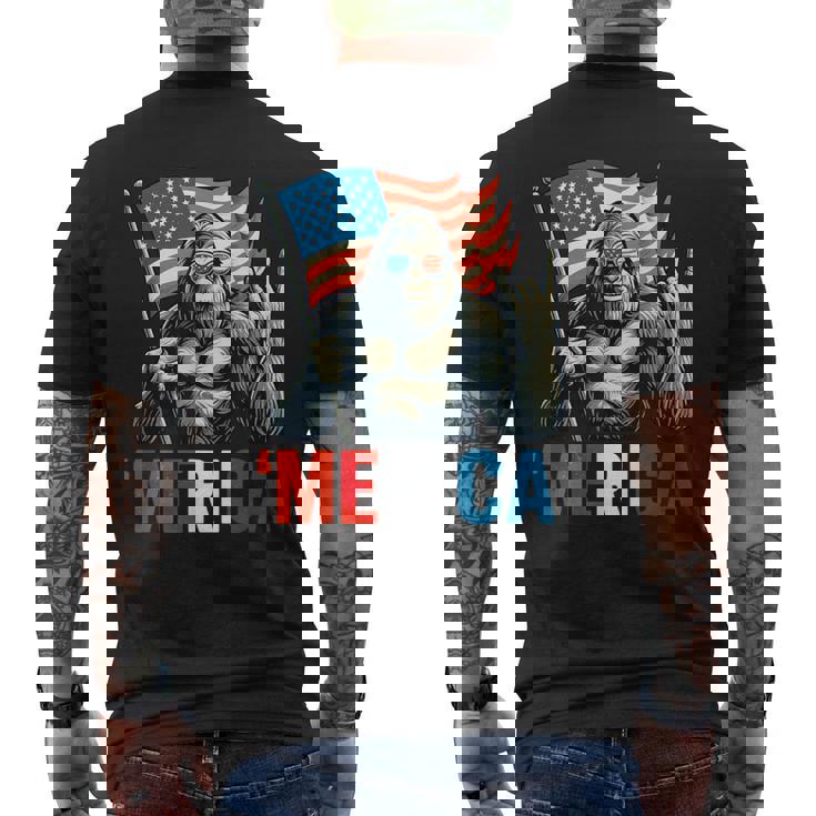 ビッグフット メリカ ロック アメリカ国旗 愛国的 7月4日 メンズTシャツ バックプリント