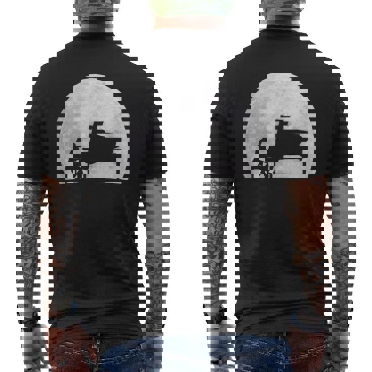 ピアニスト ピアノ奏者 クラシック音楽 ジャズ音楽 満月 趣味 クール ピアノ好き 音楽好き メンズTシャツ バックプリント