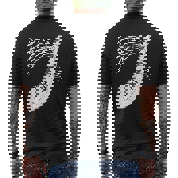 ピアノの鍵盤・音符・楽器ピアノ メンズTシャツ バックプリント