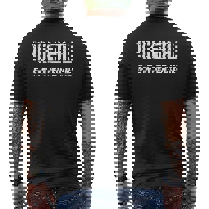 ピックルボールは私の薬 面白いピックルボール メンズTシャツ バックプリント