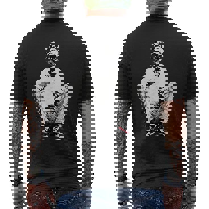 ピーター・トッシュ 座っている写真 リー・ジャフィー メンズTシャツ バックプリント