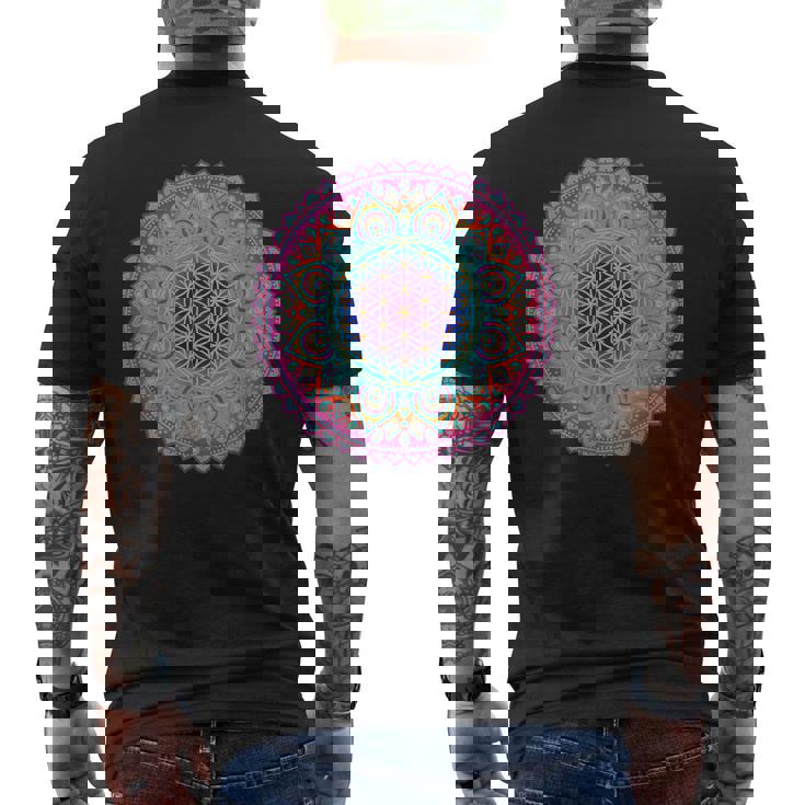 フラワー・オブ・ライフシンボル 民間伝承 マンダラ 5 ファン ファン ファン メンズTシャツ バックプリント