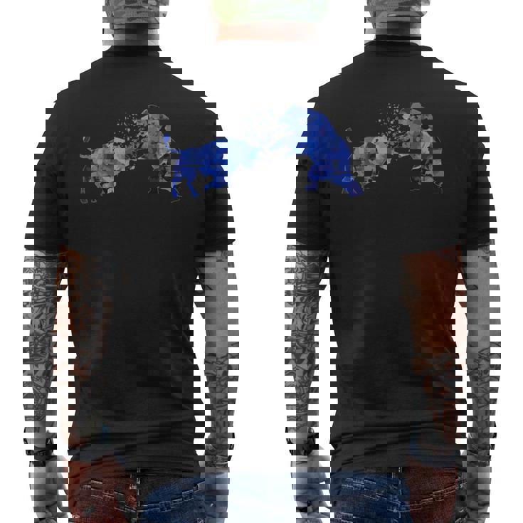 ブル対ベア株式市場投資家トレーダー メンズTシャツ バックプリント