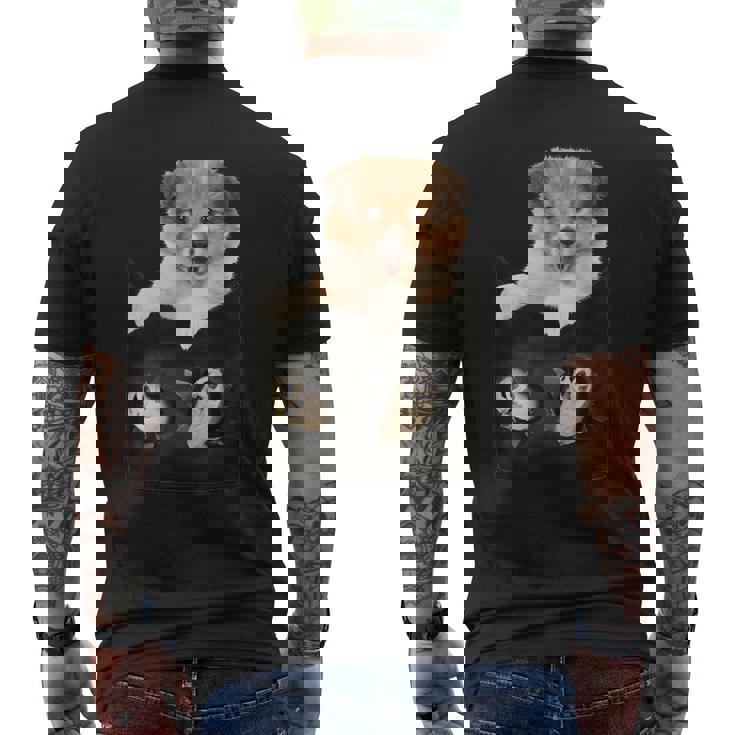 プリントポケットに入ったコリー犬 犬好きに面白い メンズTシャツ バックプリント