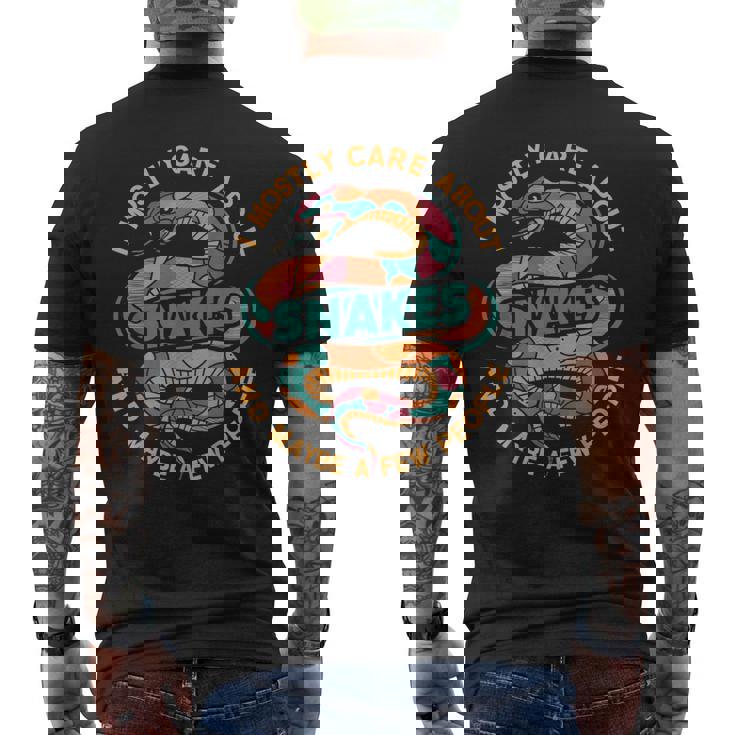 ヘビのお世話 面白い メンズTシャツ バックプリント