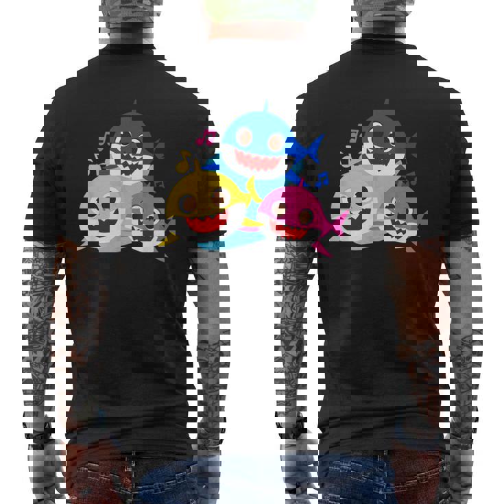 ベイビーシャーク・パパとママとサメなぞく・プレゼント・キッズ・メンズ・ウーマン家族系 メンズTシャツ バックプリント