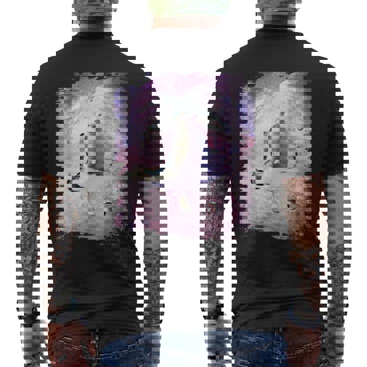 ペンギンに乗る宇宙猫 メンズTシャツ バックプリント