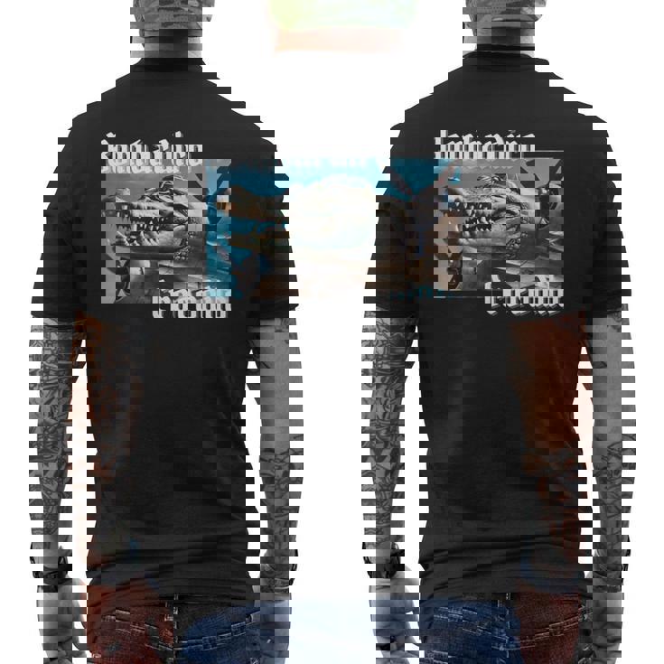 ボンバルディーロボンバルディーノクロコダイル面白いイタリアンブレインロットミーム メンズTシャツ バックプリント