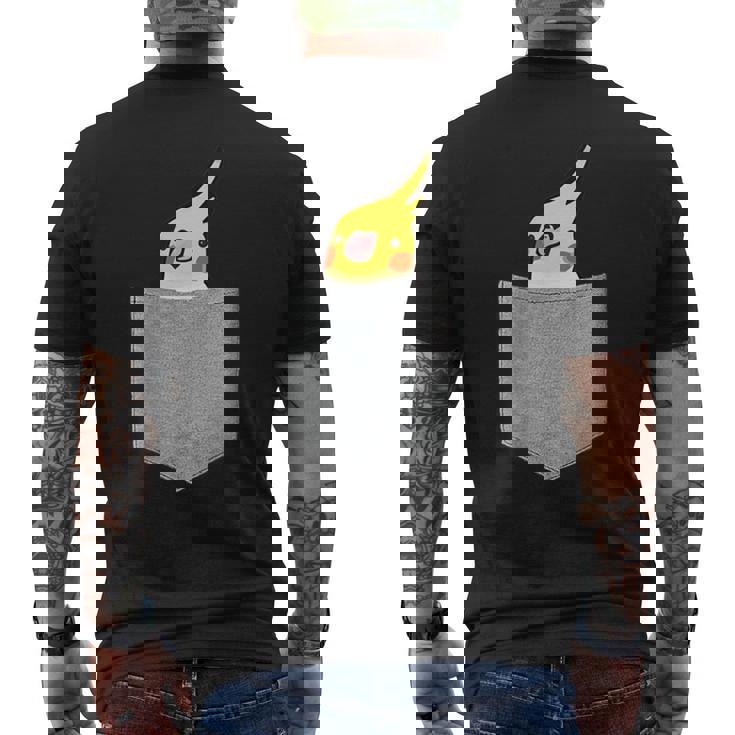 ポケットから覗くオカメインコのデザイン メンズTシャツ バックプリント