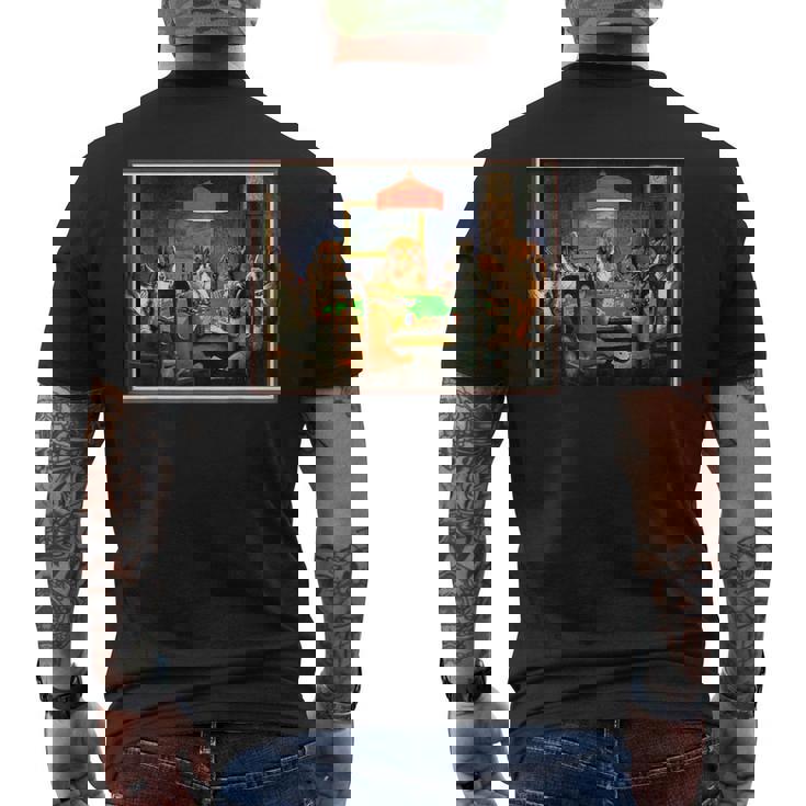 ポーカーをする犬 カード 絵画 メンズTシャツ バックプリント