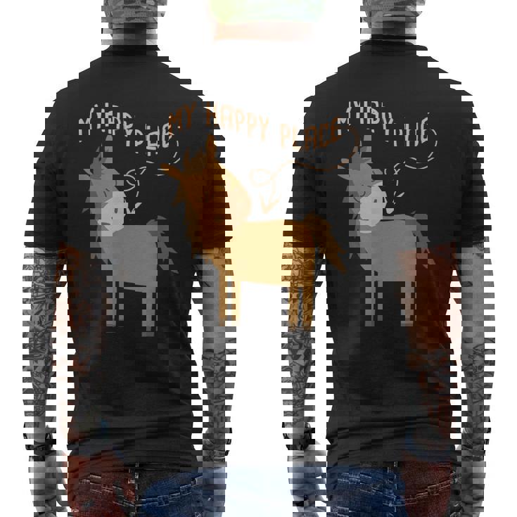 マイハッピープレイス I 馬好き I 乗馬 I 馬術用の馬 メンズTシャツ バックプリント