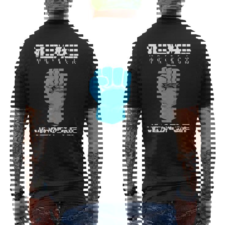 ミルウォール-誰も私たちを好きではない メンズTシャツ バックプリント