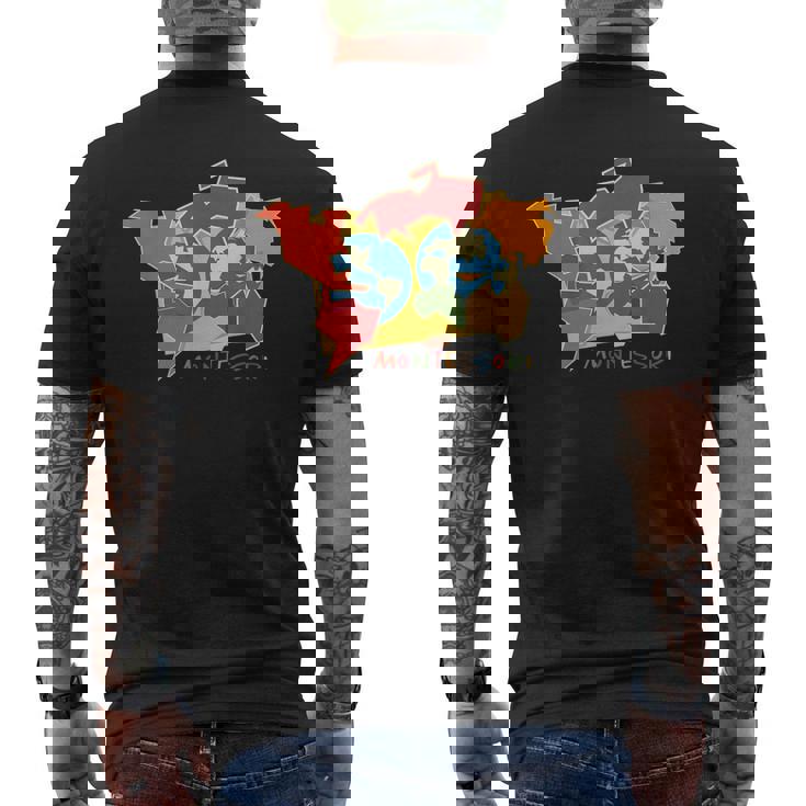 モンテッソーリ大陸の地図 メンズTシャツ バックプリント