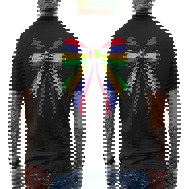 モーリシャス国旗 モーリシャスのプライド コケットリボン メンズTシャツ バックプリント