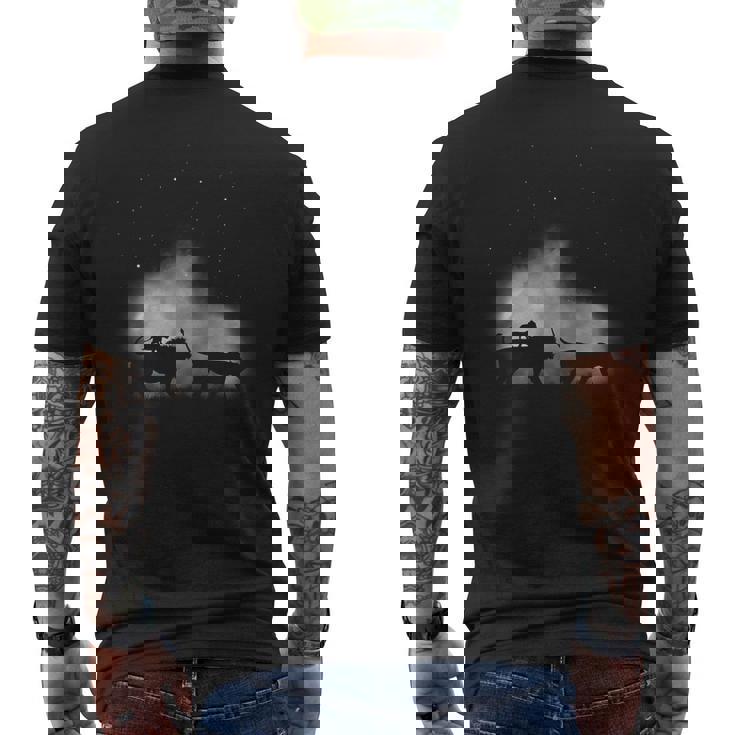 ライオンファミリー野生のアフリカ動物美しい メンズTシャツ バックプリント