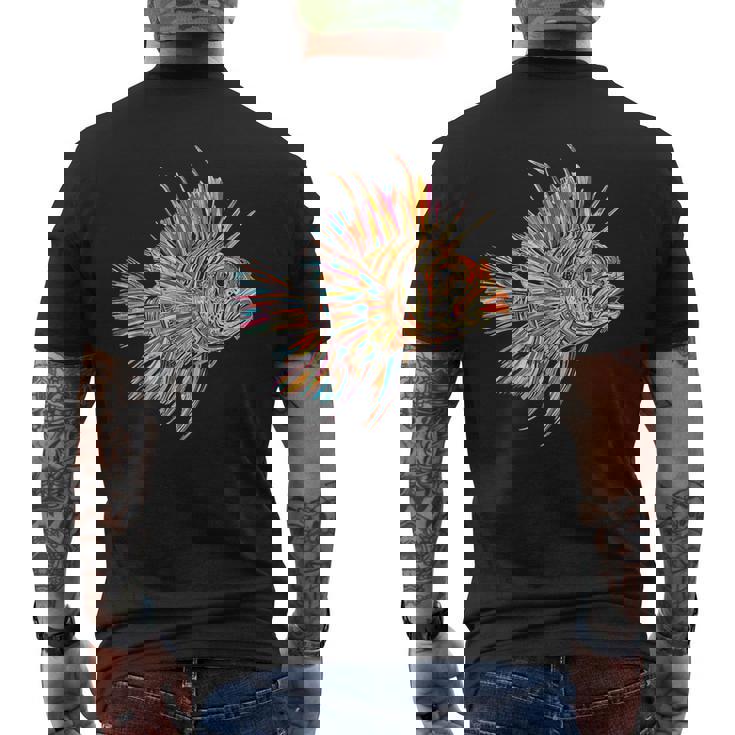 ライオンフィッシュ 動物 グラフィック アートワーク ライオンフィッシュ メンズTシャツ バックプリント