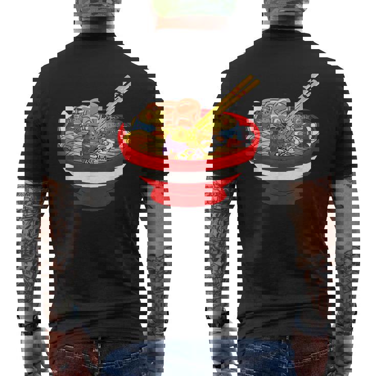 ラーメンを食べる三匹のかわいいカエルのお揃い アニメ恋人 食通 メンズTシャツ バックプリント