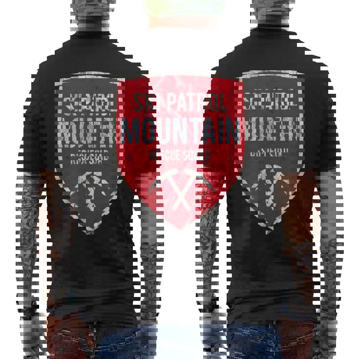 レスキュー隊スキーパトロールレトロスノーボードウィンターリゾート メンズTシャツ バックプリント