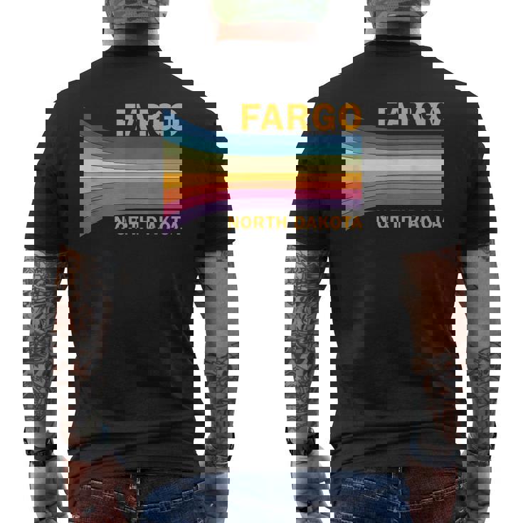 レトロ ヴィンテージ 70年代ファーゴ ノースダコタ メンズTシャツ バックプリント