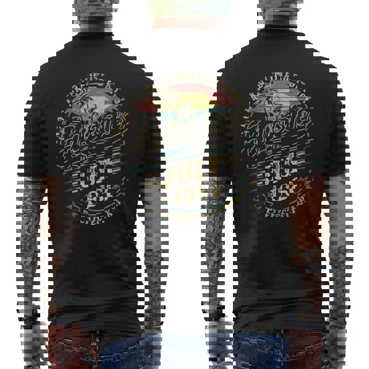 レトロな67歳の男性向け誕生日プレゼント 1958年7月 67歳 メンズTシャツ バックプリント