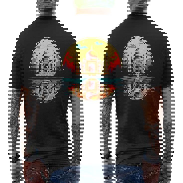 レトロスタイルのタージマハル。 メンズTシャツ バックプリント