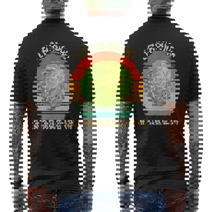 レトロ生活は短い。キャベツはじめてのキャベツ料理好き メンズTシャツ バックプリント