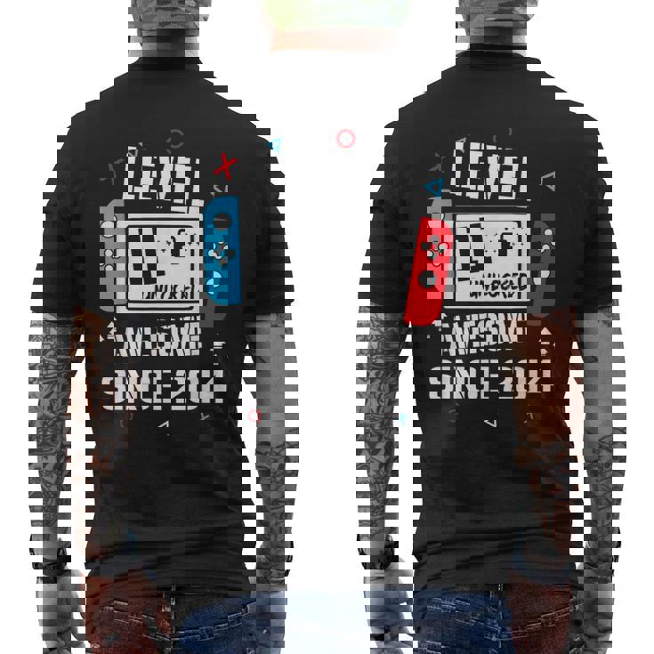 レベル 11 アンロック 素晴らしい 2014 11歳の誕生日 男の子 ビデオゲーム メンズTシャツ バックプリント