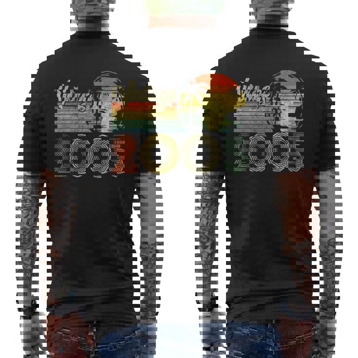 ヴィンテージ 2005 Born In 2005 20歳の誕生日プレゼント 20歳 メンズTシャツ バックプリント