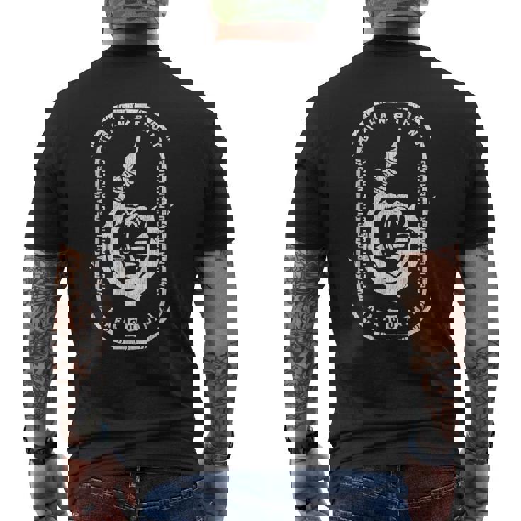 ヴィンテージ Chamorro Hook Guシール グアム メンズTシャツ バックプリント